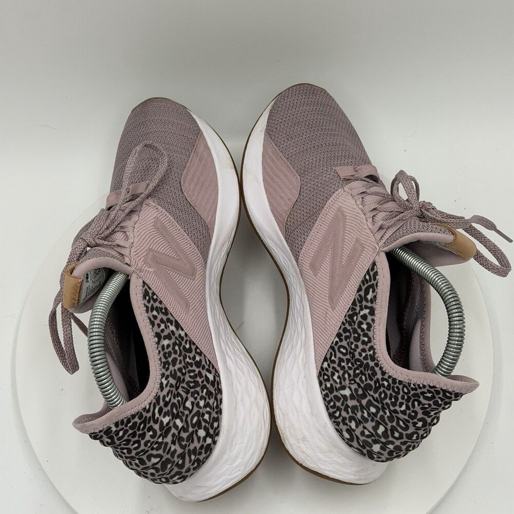 New Balance Womens Fresh Foam Roav Pink Leopard Running Shoes Sneakers Size 9.5B - Picture 4 of 8